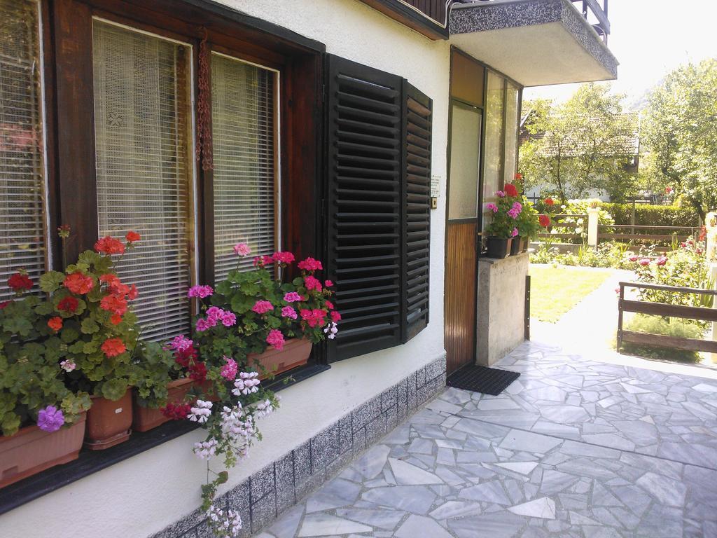 Villa Lalka Ribaritsa Buitenkant foto