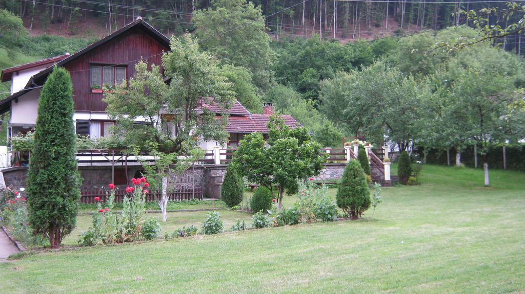 Villa Lalka Ribaritsa Buitenkant foto
